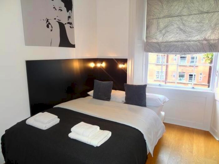 Studio To Rent In Cartwright Gardens, Bloomsbury, London, WC1H