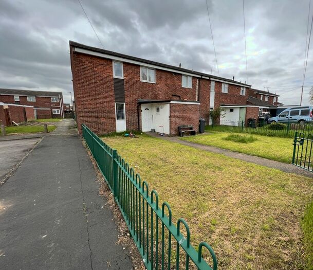 3 Bedroom Semi-Detached House To Rent In Manor Estate, Toll Bar, Doncaster, DN5