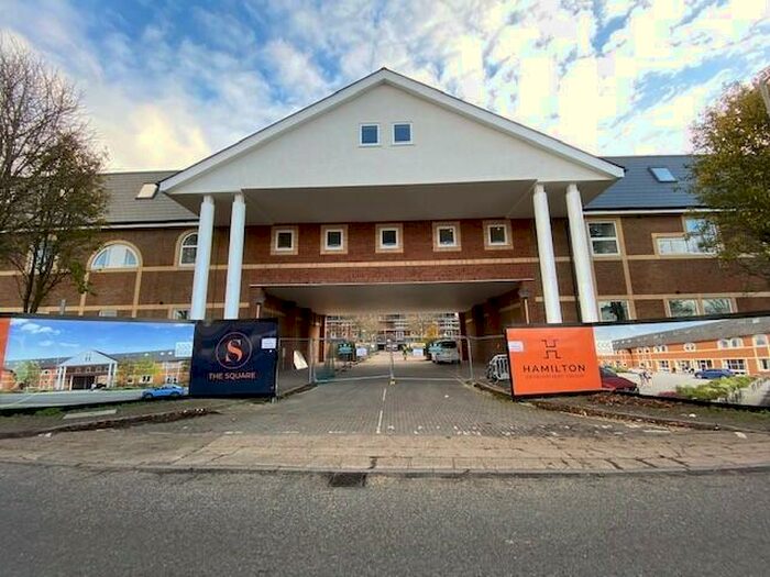 2 Bedroom Apartment To Rent In Alton Mews, Aylesbury, HP19