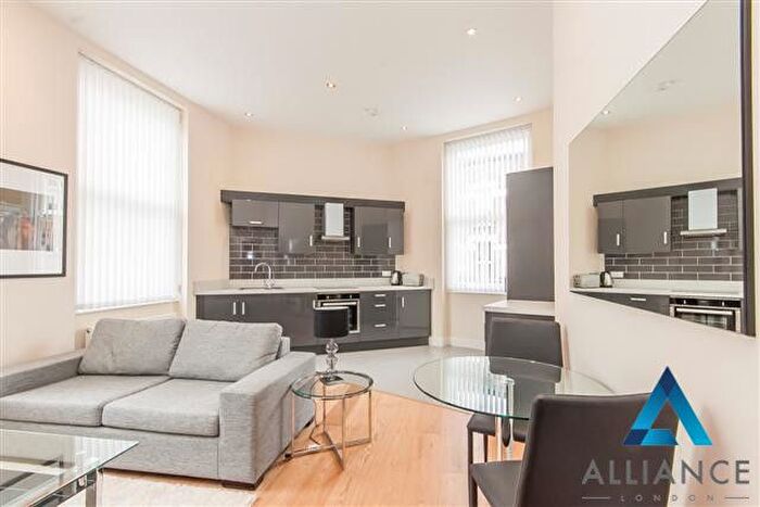 1 Bedroom Flat To Rent In Grace Lodge, Clarence Road, E5