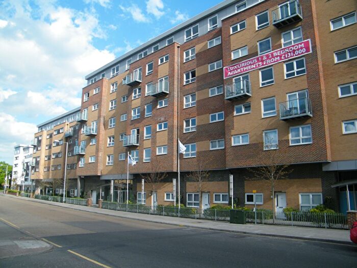 2 Bedroom Property To Rent In Cherrydown East, Basildon, SS16