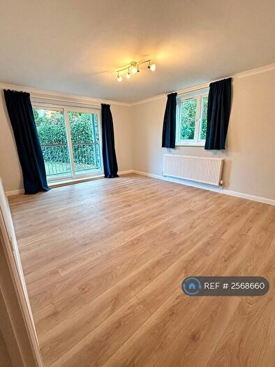2 Bedroom Flat To Rent In Brewery Close, Wembley, HA0