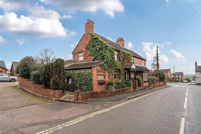 5 Bedroom Detached House For Sale In Moira Road, Overseal, Swadlincote, Derbyshire, DE12