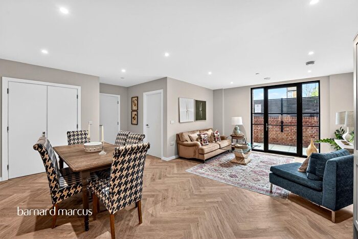 1 Bedroom Flat For Sale In Fallsbrook Road, London, SW16