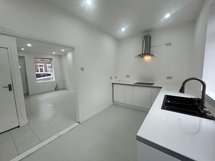 2 Bedroom Property To Rent In Sherwood Street, Chesterfield, S40