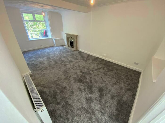 3 Bedroom Terraced House To Rent In Station Terrace, Mountain Ash, Rct, CF45