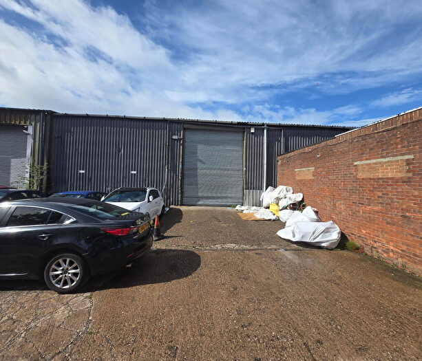 Terraced House To Rent In Tat Bank Road, Oldbury, West Midlands, B69