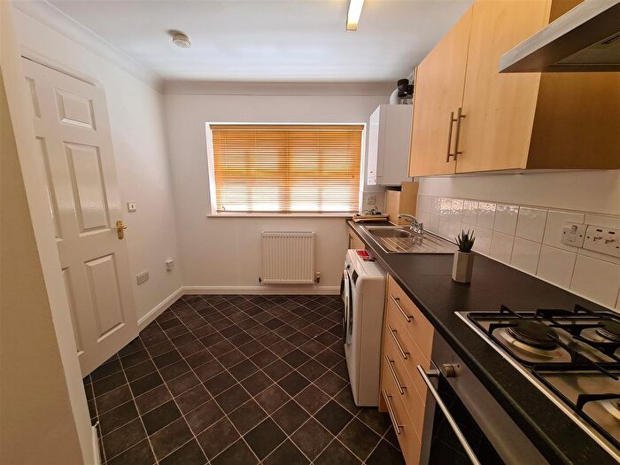 2 Bedroom Property To Rent In Terrill Close, Huntingdon, PE29