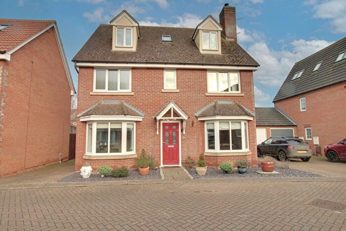 5 Bedroom Detached House For Sale In Farriers Gate, Chatteris, PE16