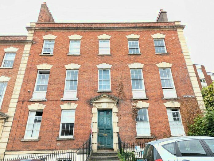 2 Bedroom Flat To Rent In Albermarle Road &#;, BS8