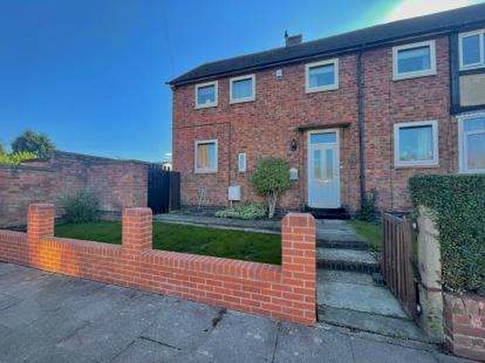 Houses for sale & to rent in LE3 9LA, Battersbee Road, New Parks Leicester