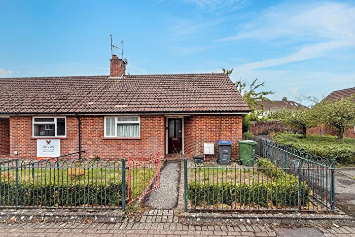 2 Bedroom Bungalow For Sale In Honey Mead, Calne, SN11