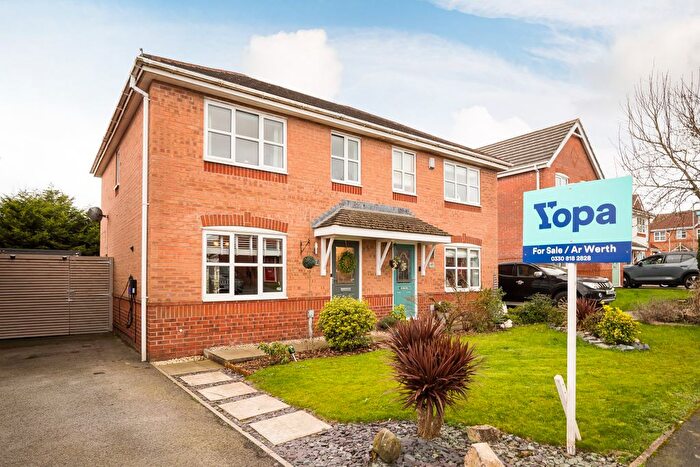 3 Bedroom Semi-Detached House For Sale In Forest Walk, Buckley, CH7