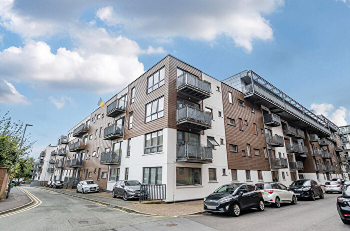 1 Bedroom Apartment For Sale In Isaac Way, Manchester, Greater Manchester, M4