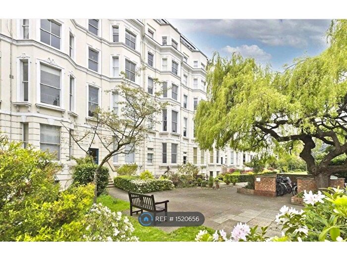 1 Bedroom Flat To Rent In Pinehurst Court, London, W11