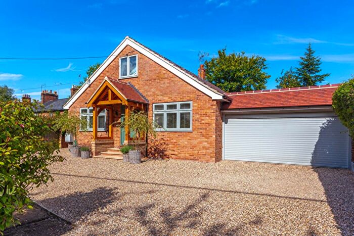 4 Bedroom Detached House For Sale In Goring Heath Road, Whitchurch Hill, South Oxfordshire, RG8