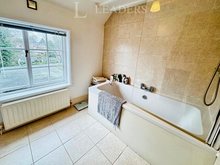 2 Bedroom Cottage To Rent In Castle Hill, Kenilworth, CV8