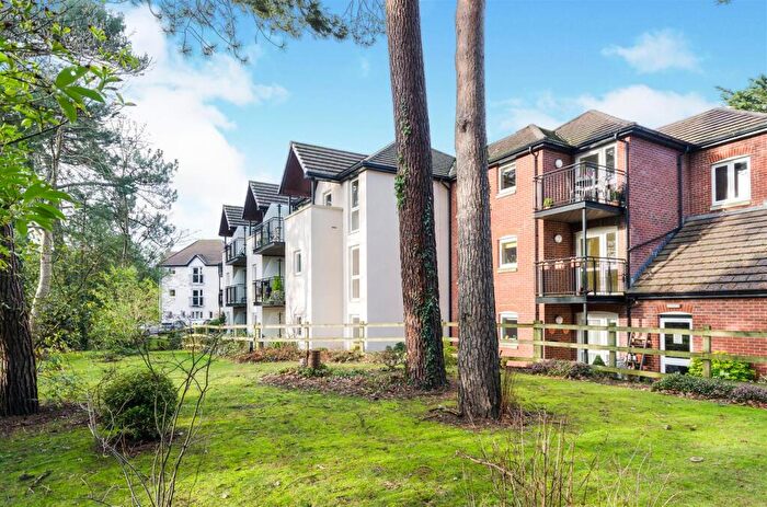 1 Bedroom Apartment For Sale In Cherret Court, Ferndown, Dorset, BH22