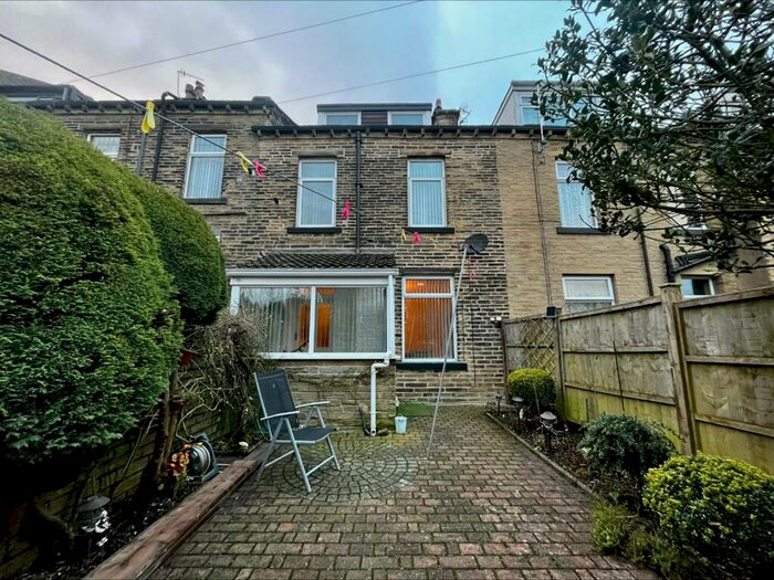 3 Bedroom Terraced House To Rent In Victoria Street, Sandy Lane, Allerton, Bradford, BD15