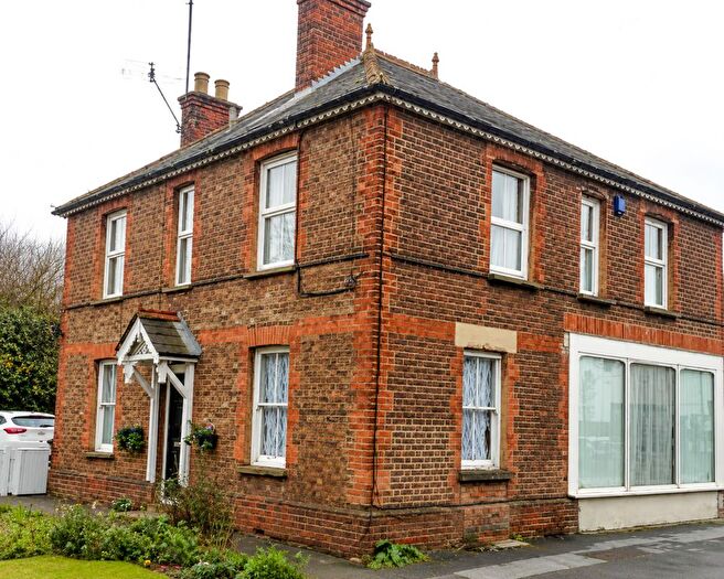 3 Bedroom Maisonette For Sale In Wycombe Lane, Wooburn Green, High Wycombe, HP10