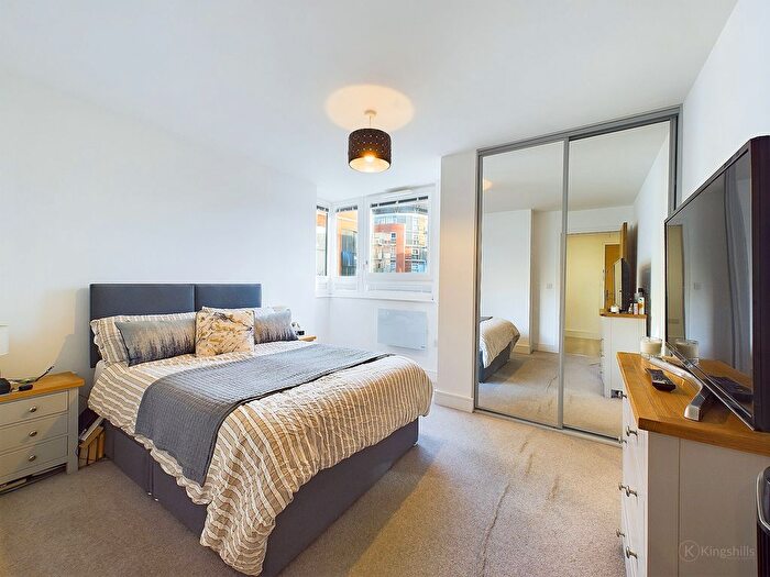 1 Bedroom Flat For Sale In Castle House, Desborough Road, High Wycombe, Buckinghamshire, HP11