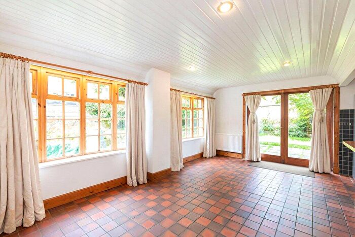 2 Bedroom Semi Detached House To Rent In Spylaw Road, Merchiston, Edinburgh, EH10