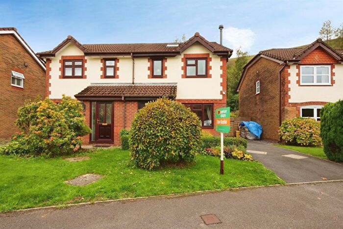 3 Bedroom Semi-Detached House For Sale In Brecon Heights, Victoria, Ebbw Vale, NP23