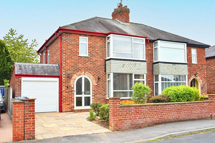3 Bedroom Semi-Detached House For Sale In St. Johns Drive, Harrogate, HG1