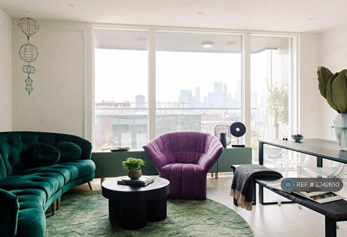 2 Bedroom Flat To Rent In Kitson House, London, E3