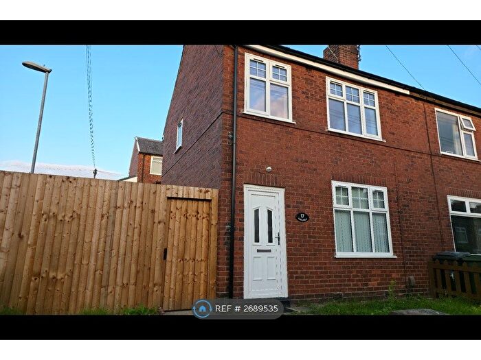 2 Bedroom End Terrace House To Rent In Oaklands Road, Royton, Oldham, OL2