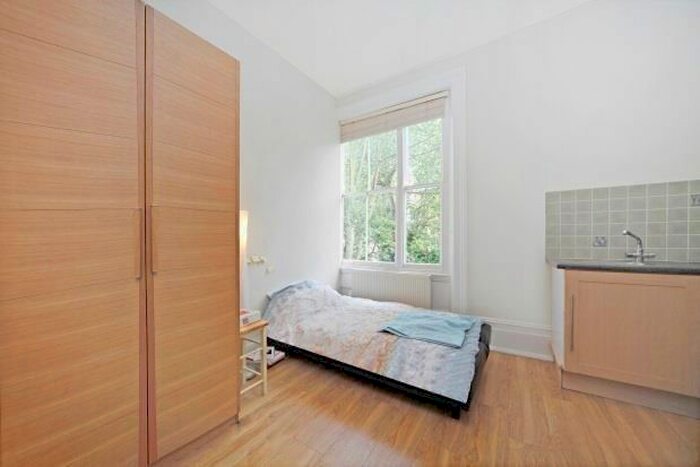 Studio To Rent In Buckland Crescent, Belsize Park, London, NW3