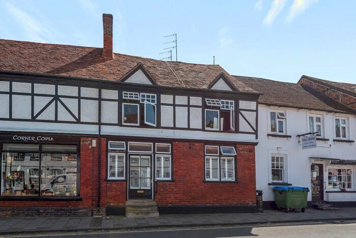 2 Bedroom Flat To Rent In A Queen Street, Henley-On-Thames, Oxfordshire, RG9