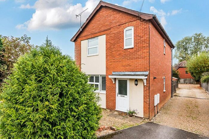 1 Bedroom Detached House For Sale In New Farm Road, Alresford, Hampshire, SO24