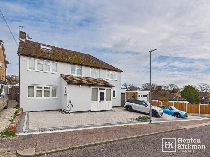 4 Bedroom Detached House For Sale In Harrods Court, Billericay, Essex, CM11