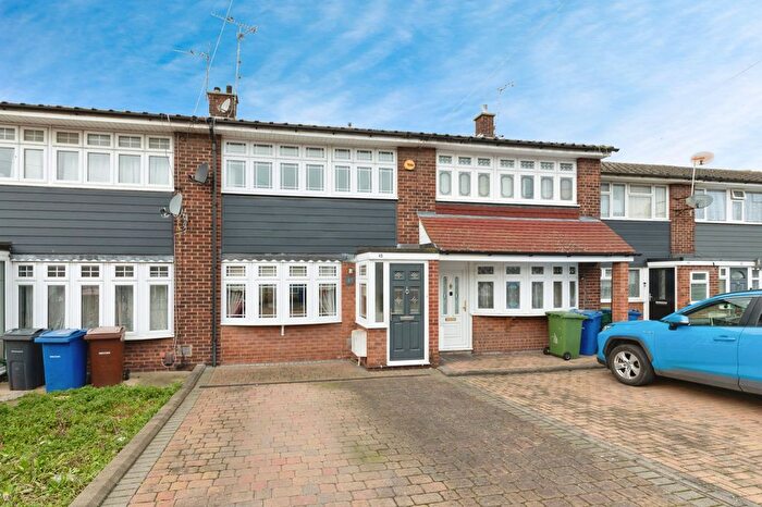 3 Bedroom Terraced House For Sale In Chaucer Close, Tilbury, Essex, RM18