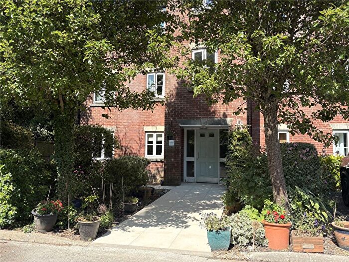 2 Bedroom Flat For Sale In Whyte Close, Whitfield, Dover, Kent, CT16
