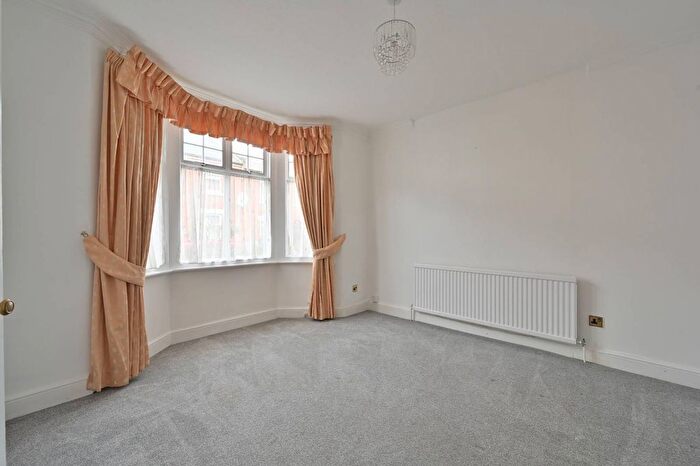 2 Bedroom Terraced House To Rent In Watford, Watford, WD24