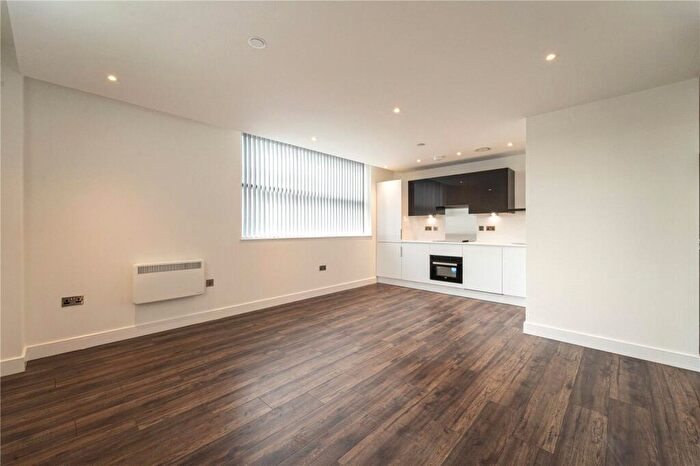 1 Bedroom Apartment To Rent In New Eton House, Bath Road, Slough, Berkshire, SL1