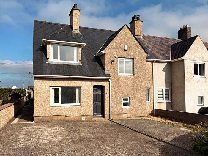 3 Bedroom Semi-detached House For Sale In Tai Clwch, Rhosmeirch, Llangefni, Anglesey, LL77