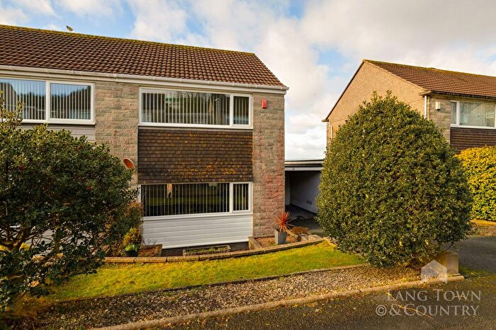 2 Bedroom Semi Detached House For Sale In Dayton Close, Crownhill, Plymouth, PL6