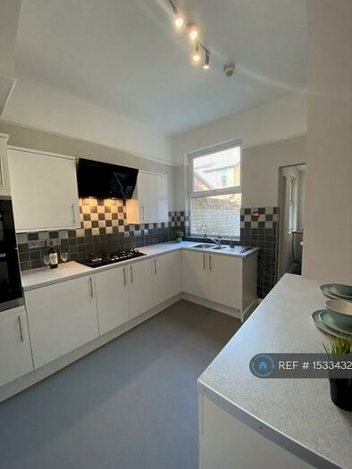 7 Bedroom Terraced House To Rent In Harringay Avenue, Liverpool, L18