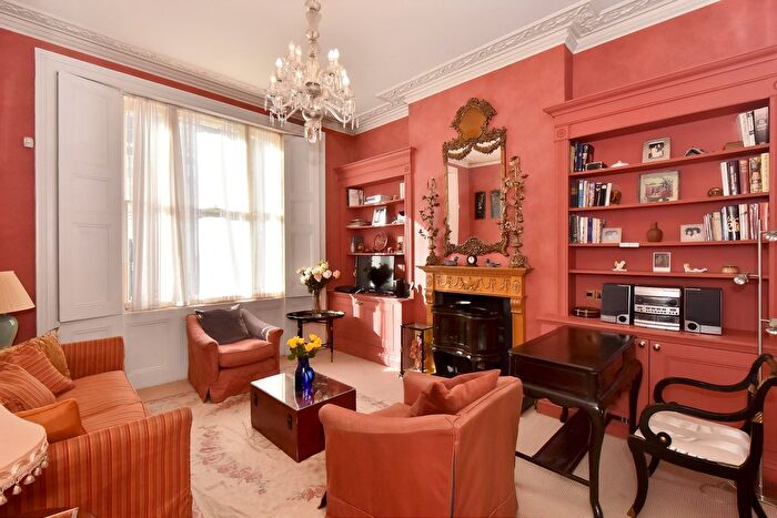 1 Bedroom Flat To Rent In Oakley Street, Chelsea, London, SW3
