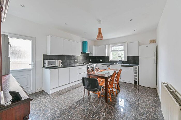 4 Bedroom Property To Rent In Tynemouth Road, Mitcham, CR4