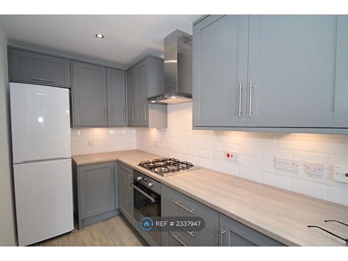 1 Bedroom End Of Terrace House To Rent In Haining Gardens, Mytchett, Camberley, GU16