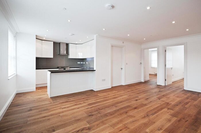 3 Bedroom Apartment To Rent In Danbury Street London, N1