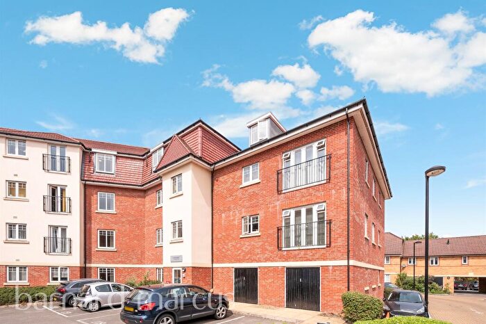 1 Bedroom Flat For Sale In Schoolgate Drive, Morden, SM4