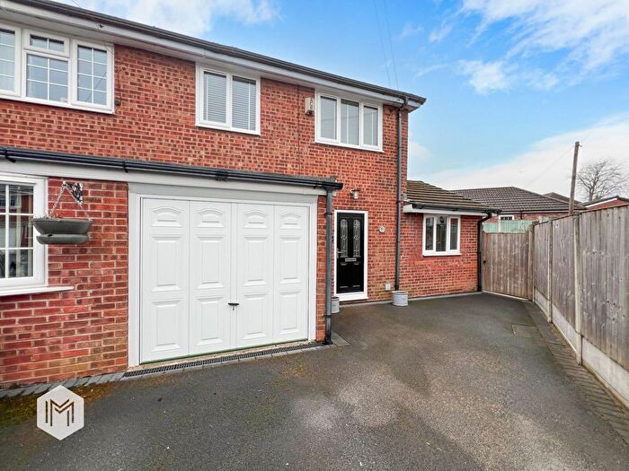 4 Bedroom Semi-Detached House For Sale In Arkenshaw Road, Croft, WA3