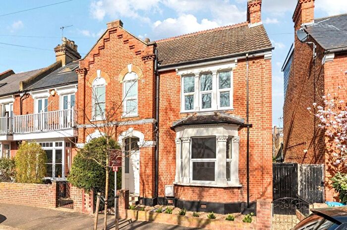 3 Bedroom End Terrace House For Sale In Royal Road, Teddington, TW11