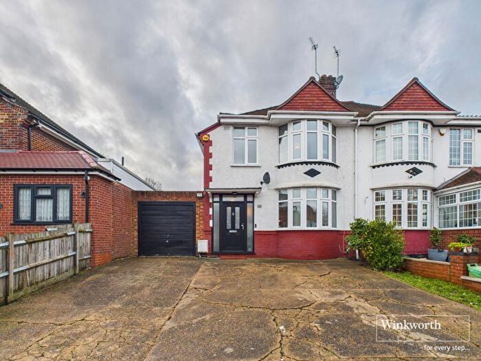 4 Bedroom Semi Detached House For Sale In Church Lane, Kingsbury, London, NW9