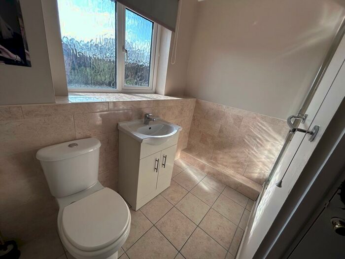 1 Bedroom House To Rent In Chinook, Colchester, CO4